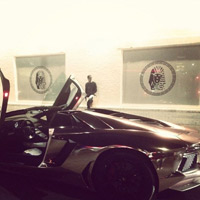 Ô tô - Xe máy - Rapper mang dòng máu Việt tậu siêu xe màu độc