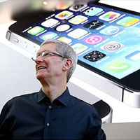 iPhone 5S, 5C giúp Apple bật lên trong quý 4