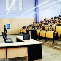 Giáo dục - du học - Vô vọng chờ thí sinh