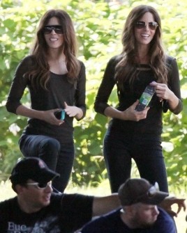 Những bản sao giống nhau kỳ lạ - 4