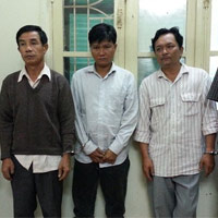 Pháp luật - Bắt băng trộm 'dế xịn' trong trung tâm thương mại