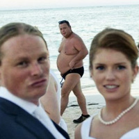 Phi thường - kỳ quặc - Những chuyên gia "phá đám" ảnh cưới