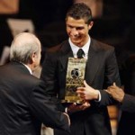 Bóng đá - Blatter chế nhạo Ronaldo, Real nổi giận