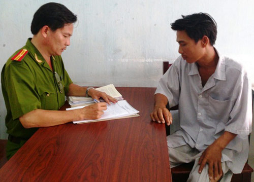 Hỗn chiến trên sông, 1 thanh niên bị đâm chết - 1