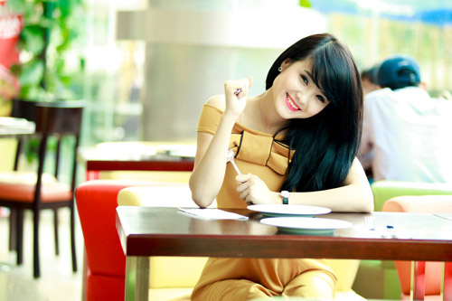 Ngỡ ngàng 5 cô em gái của sao Việt - 3