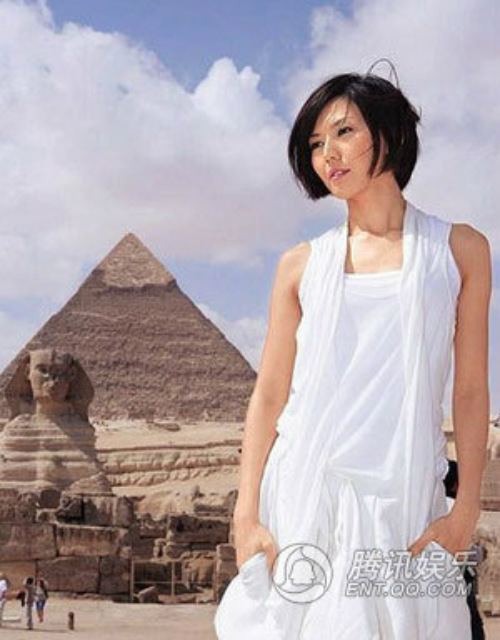 Giật thót những vụ hành hung, sỉ nhục Cbiz - 3