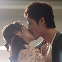 Video: Nụ hôn ngọt ngào của Yoon Eun Hye
