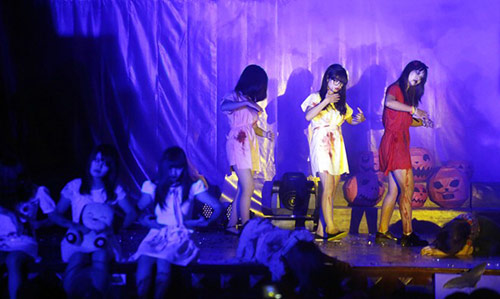 Bữa tiệc ma quỷ sexy của sinh viên Báo chí - 5