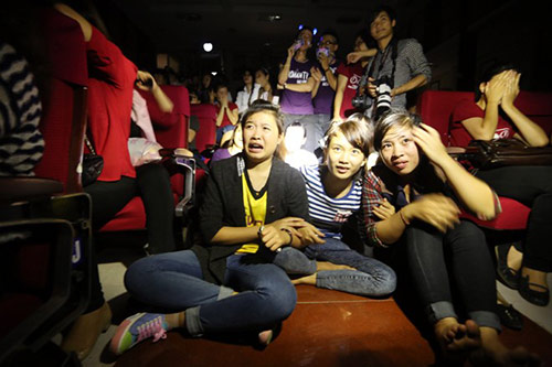 Bữa tiệc ma quỷ sexy của sinh viên Báo chí - 8