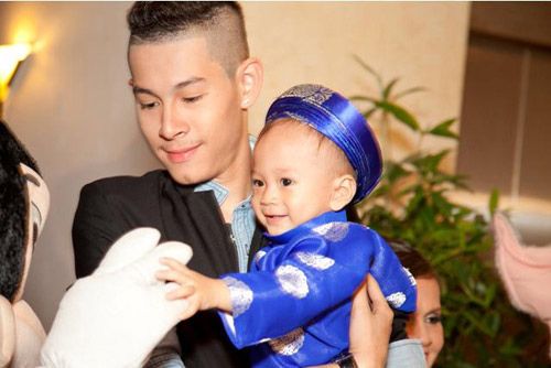 HOT: 5 cậu em điển trai của sao Việt - 8