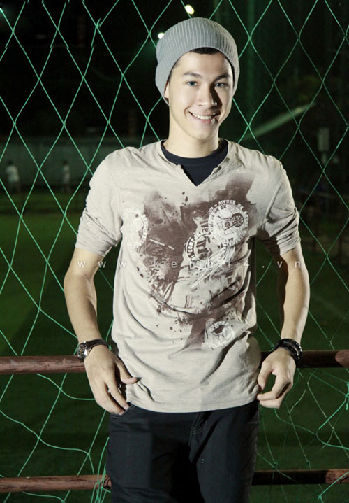 HOT: 5 cậu em điển trai của sao Việt - 7