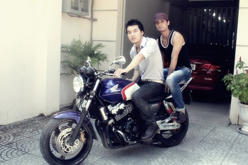 HOT: 5 cậu em điển trai của sao Việt - 4