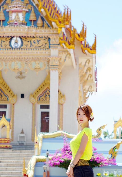 Siêu vòng 1 tung tăng khoe dáng ngọc - 7