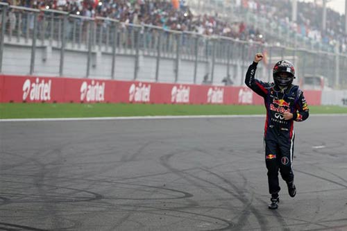 F1 - Abu Dhabi GP: Vettel tiếp tục chinh phục - 1