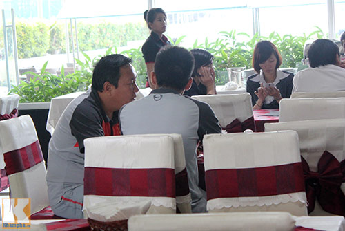 Sóng ngầm ở VFF - 1