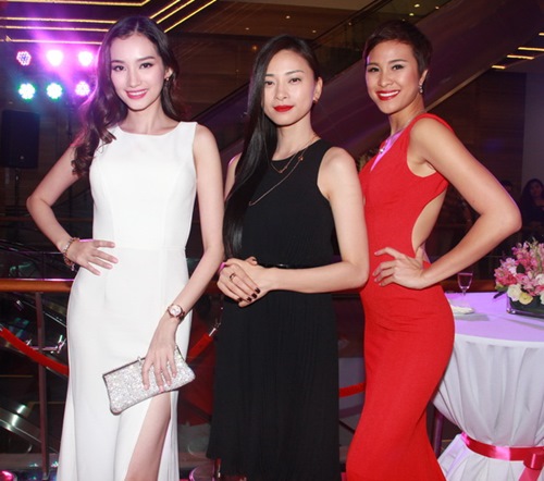 3 mỹ nhân Việt khoe trang sức đắt tiền - 1