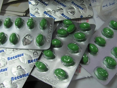 Hiện tượng lạ tại TPHCM: HS cai nghiện thuốc ho - 2