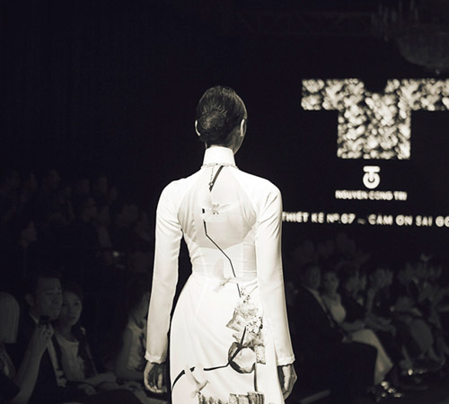 Thổn thức vì áo dài "made in Sài Gòn" - 12