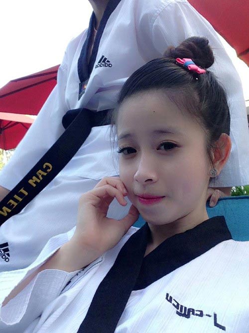 Nhan sắc của hotgirl vô địch taekwondo Châu Tuyết Vân - 5