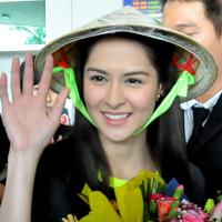 Mỹ nữ đẹp nhất Philippines thân thiện với fan Việt