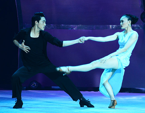 Chí Anh nghiêm khắc “cảnh báo” khán giả - 11