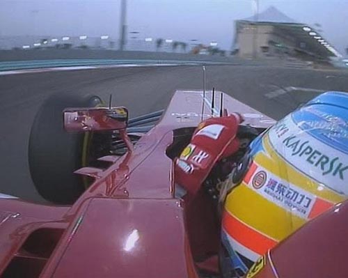 F1 - Phân hạng Abu Dhabi GP: Webber vượt qua đồng đội đoạt pole - 1