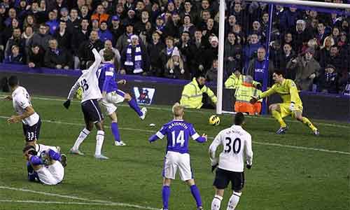 Everton-Tottenham: Không thể khoan thủng - 1