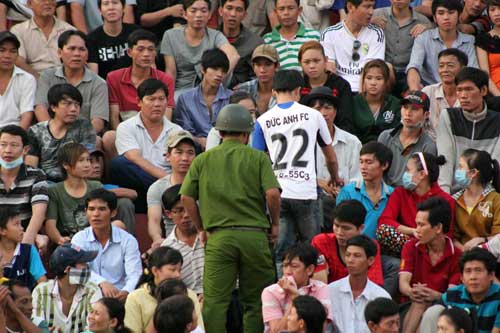 Hình ảnh “choáng” ở trận CK của U23 VN - 7