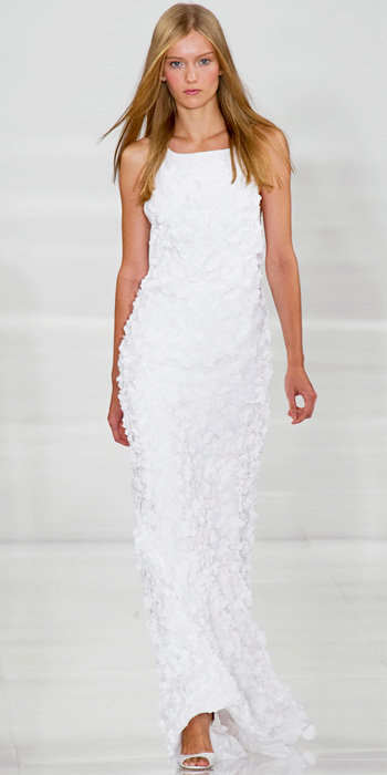 15 thiết kế hiện đại cho cô dâu 2013 - 15