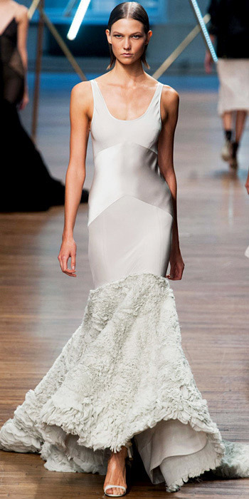 15 thiết kế hiện đại cho cô dâu 2013 - 5