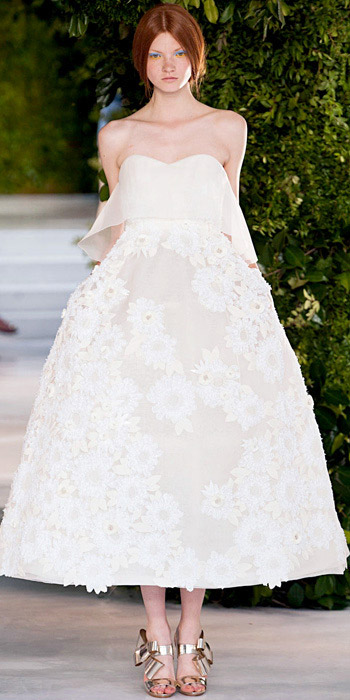 15 thiết kế hiện đại cho cô dâu 2013 - 7