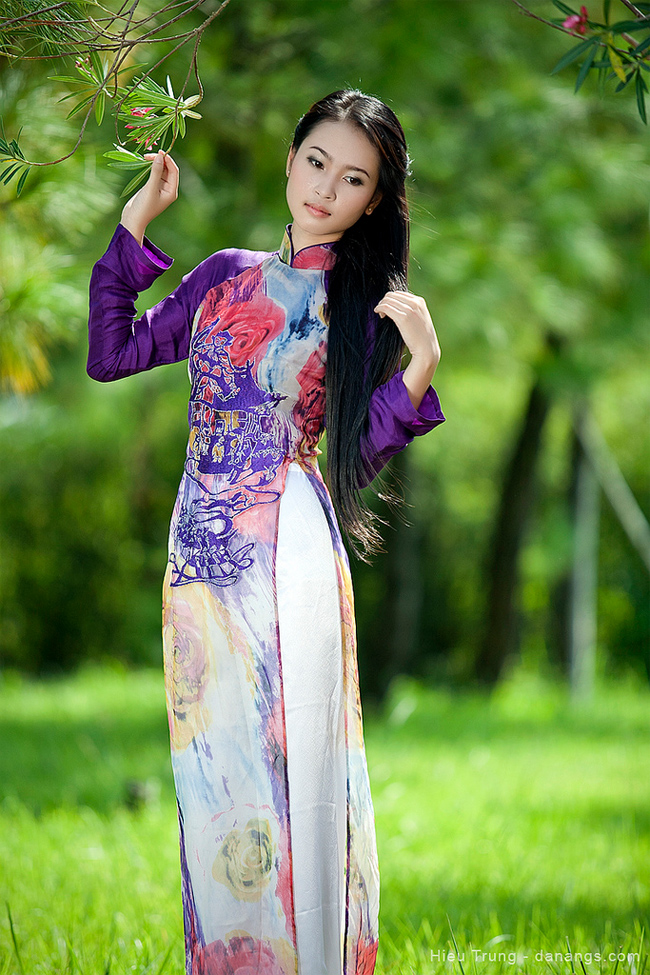 Trước khi tham gia cuộc thi Hoa hậu Việt Nam, Na Uy đã là cái tên được nhiều người Huế biết đến bởi sắc đẹp nổi bật và vẻ đẹp đôn hậu của thiếu nữ Huế.

