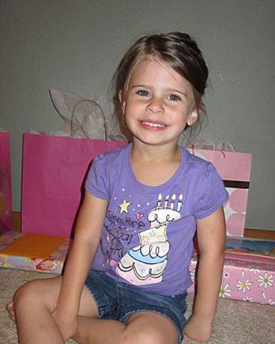 Mỹ: Bảo mẫu ném chết bé gái 3 tuổi - 1