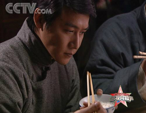 Thú vị hậu trường cảnh ăn cơm - 6