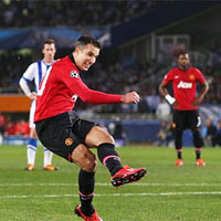 Bóng đá - Video: Chicharito &amp; Persie bỏ lỡ khó tin