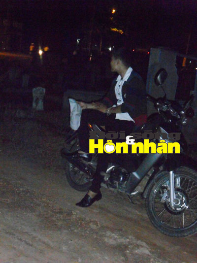 Chợ tình đồng tính kỳ dị trong nghĩa trang - 2