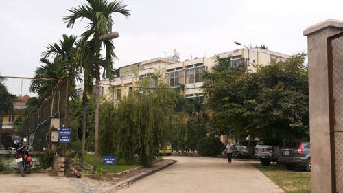 Hết nhiệm kỳ, GĐ vẫn tại vị: Cấp trên chậm trễ? - 2