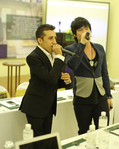 Trai Thổ Nhĩ Kỳ ra album “lạ” bằng tiếng Việt - 5