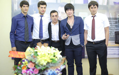 Trai Thổ Nhĩ Kỳ ra album “lạ” bằng tiếng Việt - 8