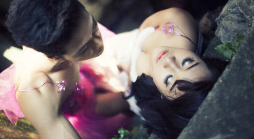 3 mỹ nhân Việt bất ngờ “nổi loạn” - 2