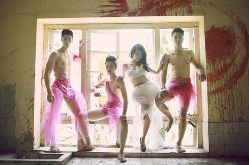 3 mỹ nhân Việt bất ngờ “nổi loạn” - 5