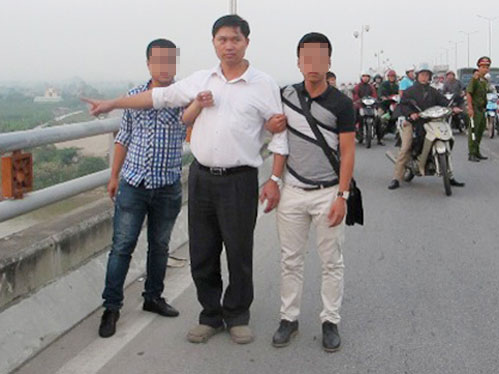 Người nhà BS Tường xin gia đình nạn nhân giảm tội - 2