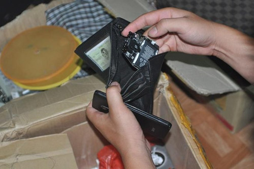 Cận cảnh đồ nghề cờ bạc công nghệ cao - 10