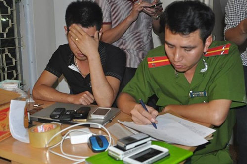 Cận cảnh đồ nghề cờ bạc công nghệ cao - 12