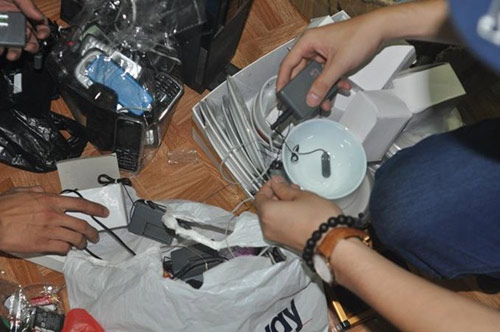 Cận cảnh đồ nghề cờ bạc công nghệ cao - 6