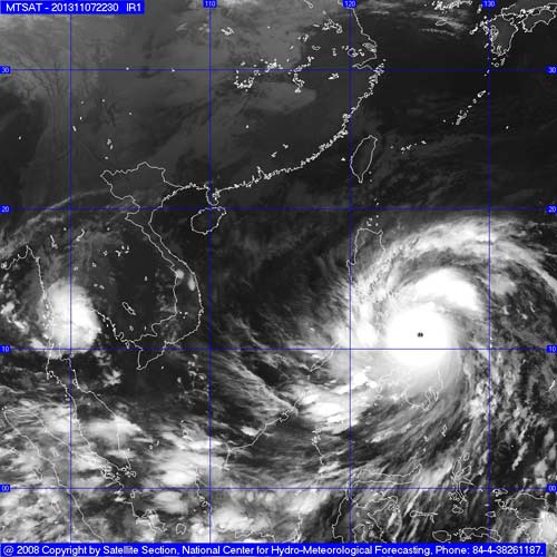 Siêu bão Haiyan băng băng tiến vào Biển Đông - 2