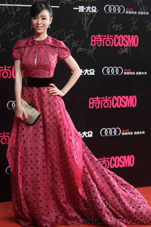 Kim Tae Hee xuống sắc khó tin - 4