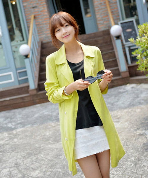 Trải nghiệm với áo khoác xanh neon mùa này - 10