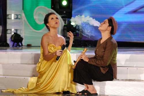 Những pha nhớ đời của sao trên truyền hình - 2