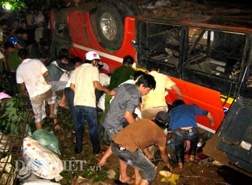 Dựng lại vụ tai nạn 34 người chết ở sông Sêrêpôk - 1